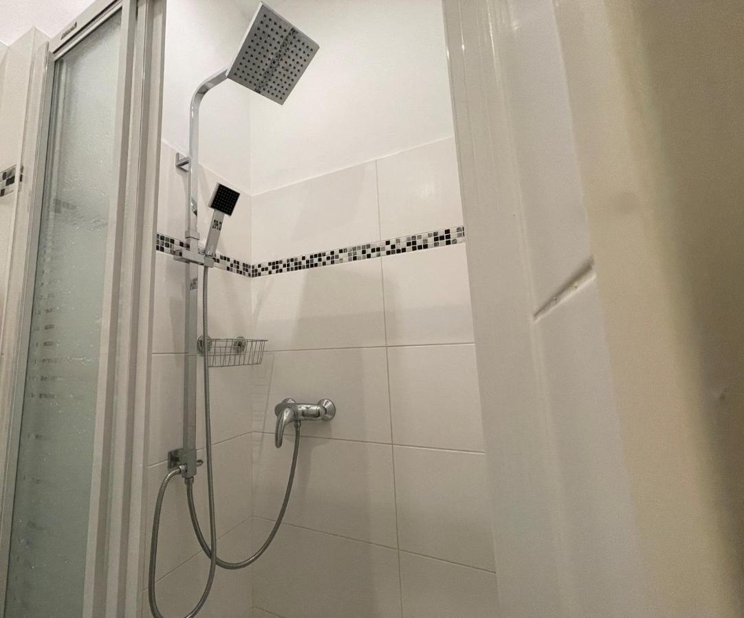 Central Sunny Flat With Free Parking Apartment Vienna Exterior photo